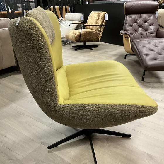 Image 1 of Koinor Icluu swivel armchair