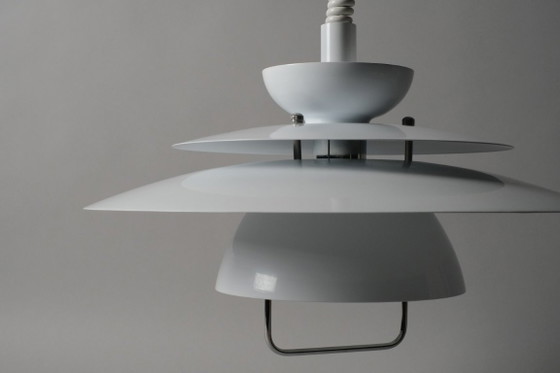 Lámpara colgante multicapa Markslöjd, lacada en blanco, iluminación moderna escandinava de los años 90, (photo 5 of 11)