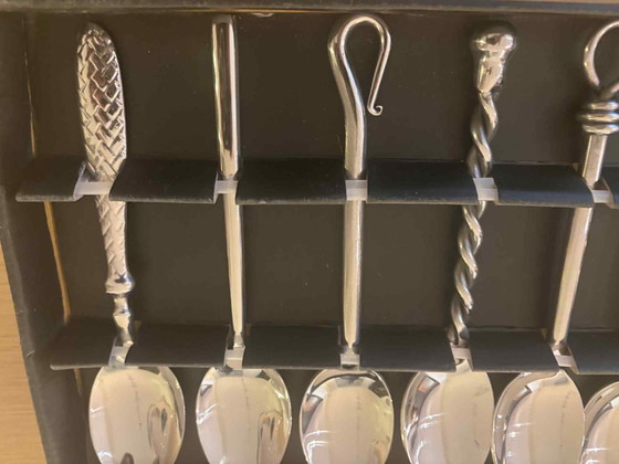 Image 1 of Vintage roestvrijstalen soeplepels: Set van 6 verschillende dinerlepels