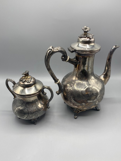 Verzilverde koffiepot en suikerpot set – Armand Frénais – decoratieve objecten (photo 2 of 9)