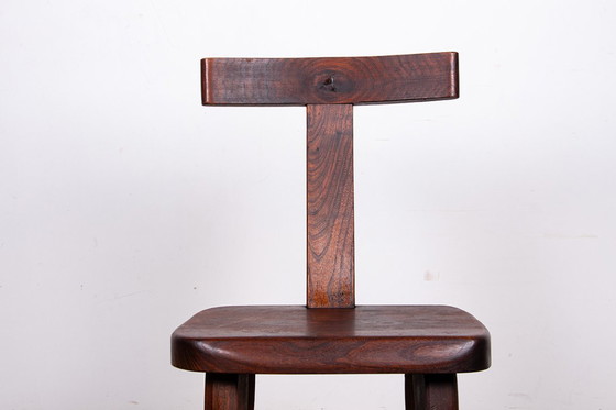 Image 1 of Set aus 4 skandinavischen Stühlen aus massiver Ulme, Modell T im Stil von Olavi Hanninen.