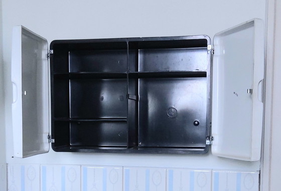 Image 1 of Hängeschrank