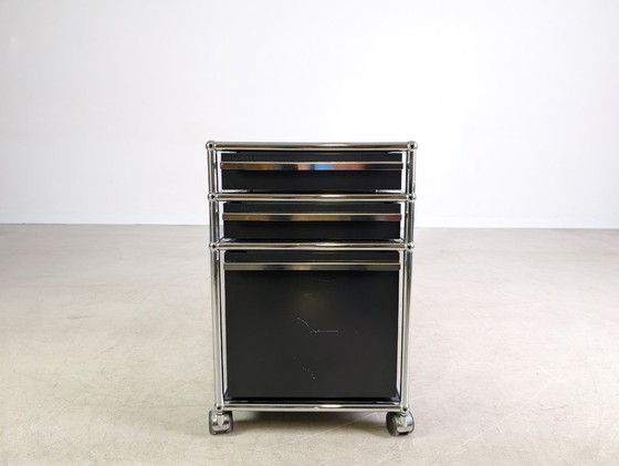 Image 1 of 6x roulettes pour armoire de bureau mobile USM Haller bleu foncé ouvert