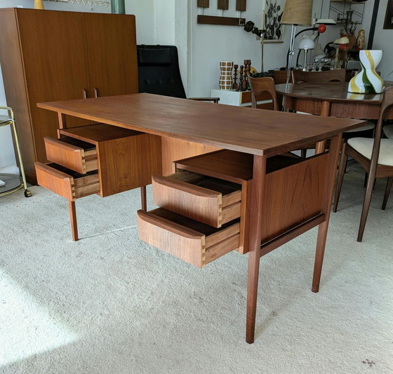Scrivania danese vintage in teak, G. Nielsen Tibergaard – Scrivanie, Legno (photo 5 of 14)