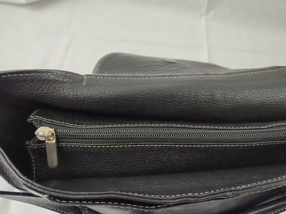 Scapa Black Leather Handbag Timeless Beauty – Shoulder bags (photo 14 of 15)