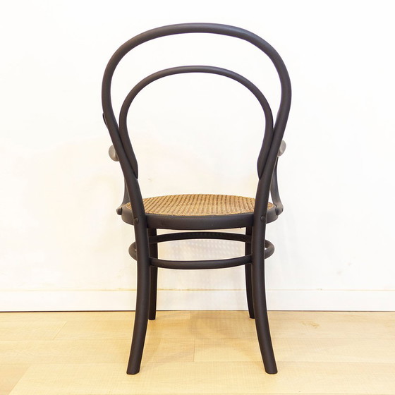 Image 1 of Poltrona curva in legno curvato con seduta a griglia