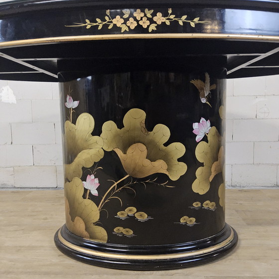 Image 1 of Vintage Ovale Chinese Eettafel  / Oosterse tafel (speksteen) / Chinoiserie / lakmeubel / lacquer / bohemian tafel
