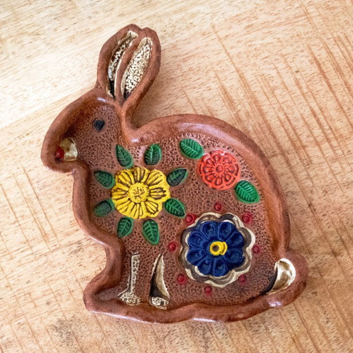 Bunte Keramikschale in Hasenform, signiert Ceramica Marquez