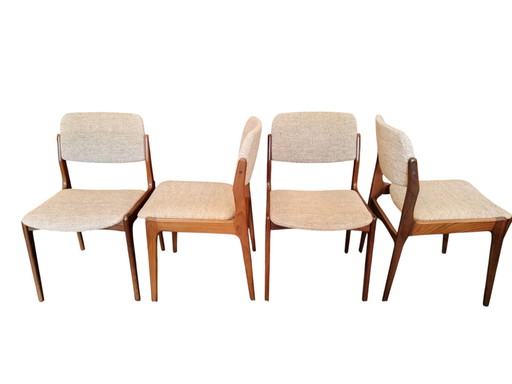 Ensemble vintage de 4 chaises de salle à manger de designer danois