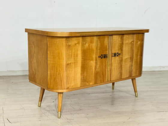 Image 1 of Très belle commode vintage / meuble en bois / meuble de salon / armoire à linge