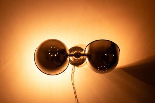 Verchromte Metall-Pendelleuchte. 1970er Jahre.