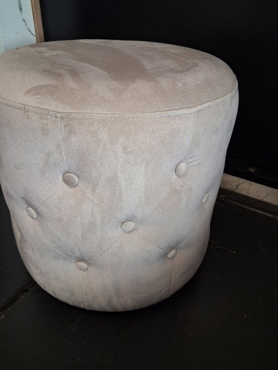 Image 1 of Pouf with buttons