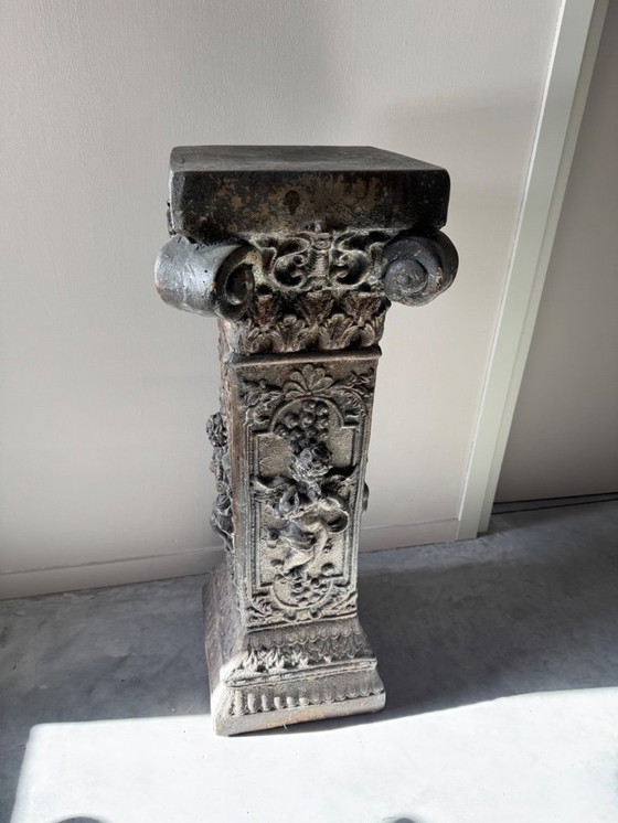 Image 1 of Unieke Franse Piédestalle - Zuil schitterende Patina 