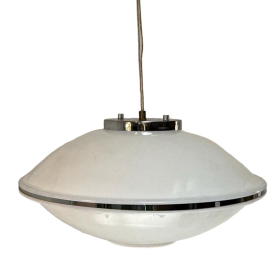 Image 1 of Lampada a sospensione modello - Acrilico bianco Design Space Age / Anni '70 italiano - Nello stile di Guzzini
