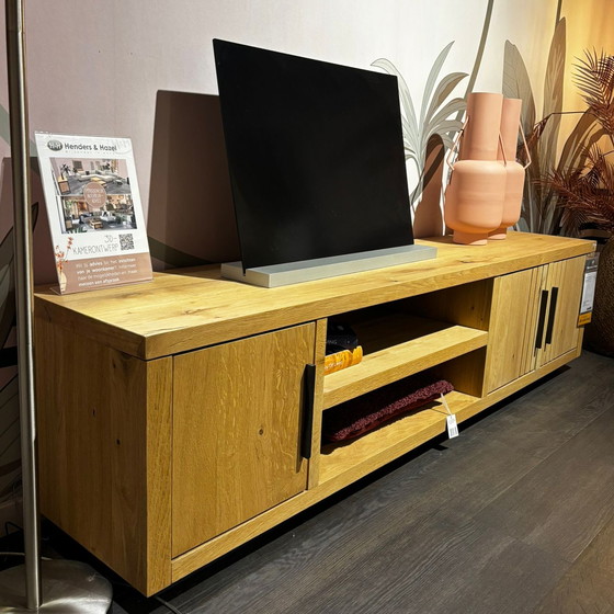 Image 1 of Henders & Hazel Pavie Lowboard dressoir