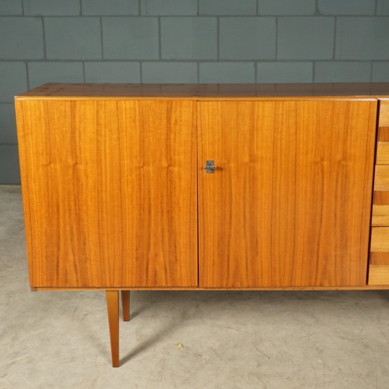 Image 1 of Vintage notenhouten sideboard – Otto Schmidt Möbelfabrik – jaren 60