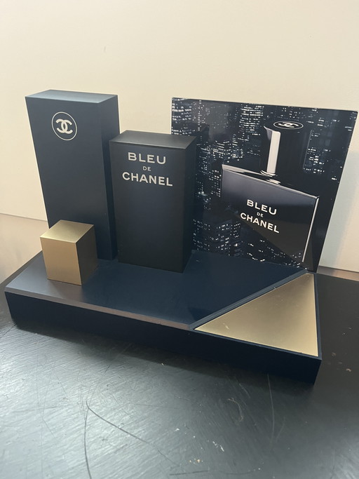 Bleu de Chanel display