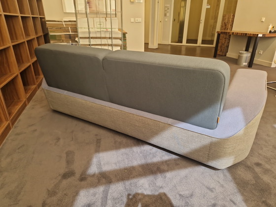 Image 1 of Sofá Montis de tela azul grisáceo