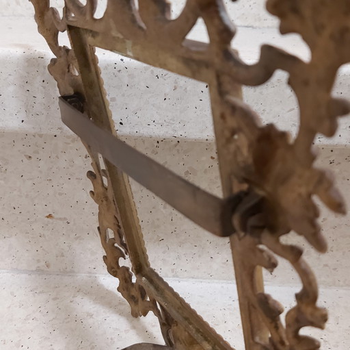 Antique photo frame in cast brass