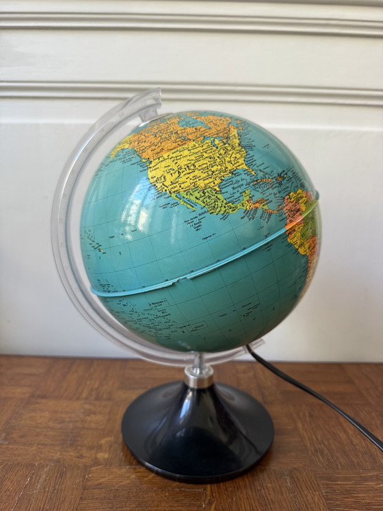 Image 1 of Antique illuminated globe