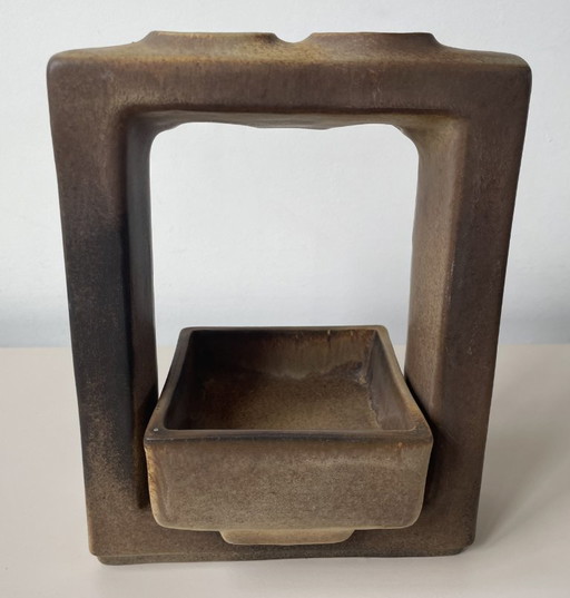 Loré Beesel seltener brutalistischer Pflanzkübel B117 von Matt Camps