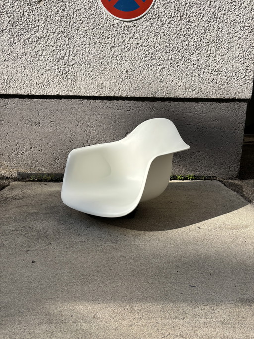 Vitra Eames Plastic Armchair RE - Sitzschale