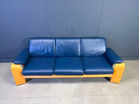 Vintage Pegasus 3 Seater Reclining Sofa by Ekornes, Norway, 1990s – Leather, Wood (photo 5 of 13)
