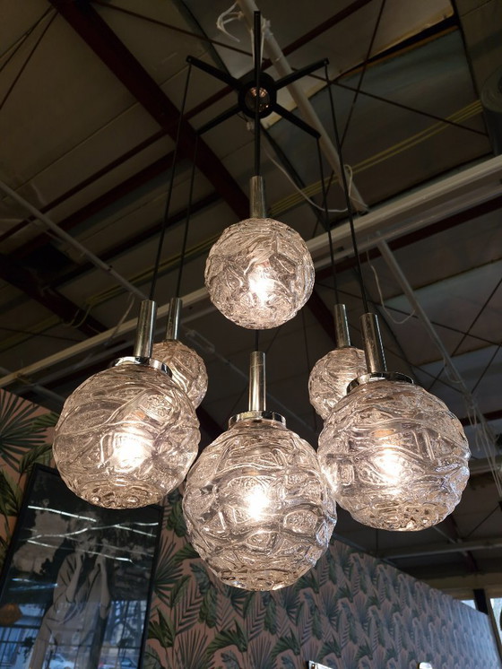 Image 1 of Lampadario vintage anni '70 cromato con 7 sfere di vetro