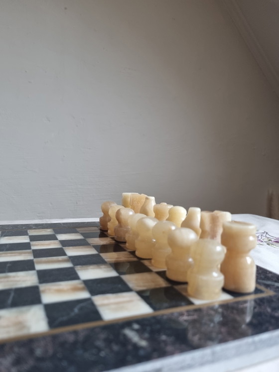 Image 1 of Marmeren onyx schaakbord beige zwart  met originele doos!