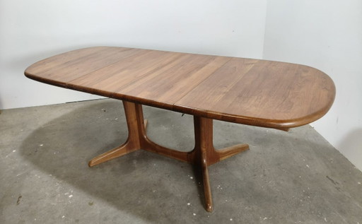 table à manger en teck de design danois