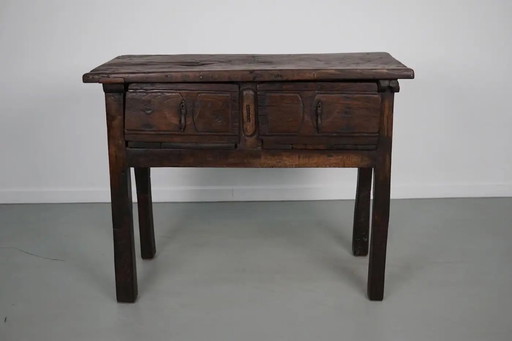 Antiker spanischer Beistelltisch/Konsolentisch im Landhausstil aus Kastanienholz, 18. Jahrhundert