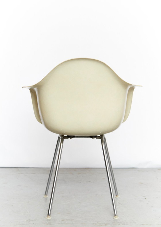 Image 1 of Off-White Dax Fiberglas Chair by Charles & Ray Eames for Herman Miller