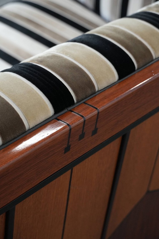 Image 1 of Sofá de diseño Schuitema de 2,5 plazas de la serie Decoforma con preciosa carpintería.