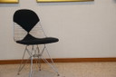 Vitra Eames Wire Chair DKR chroom: zwart hopzak