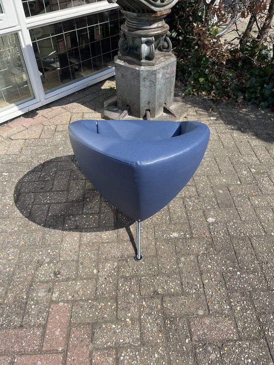 Image 1 of Artifort Hanna loungefauteuil, in kunstleder