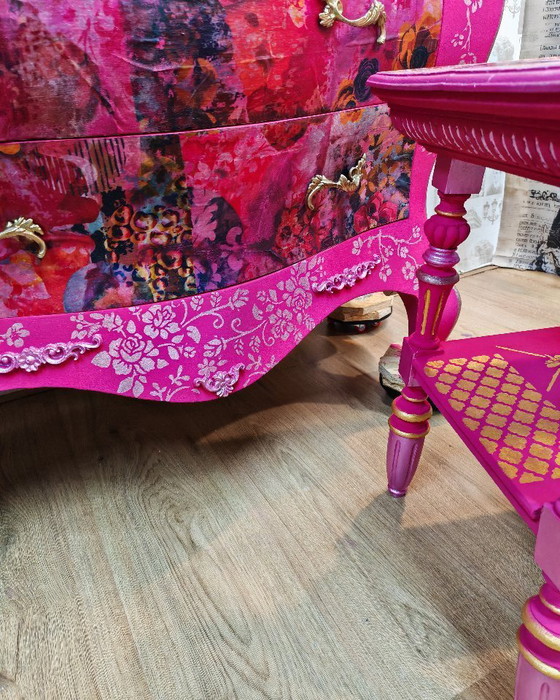 Image 1 of Ladekast met salontafeltje set