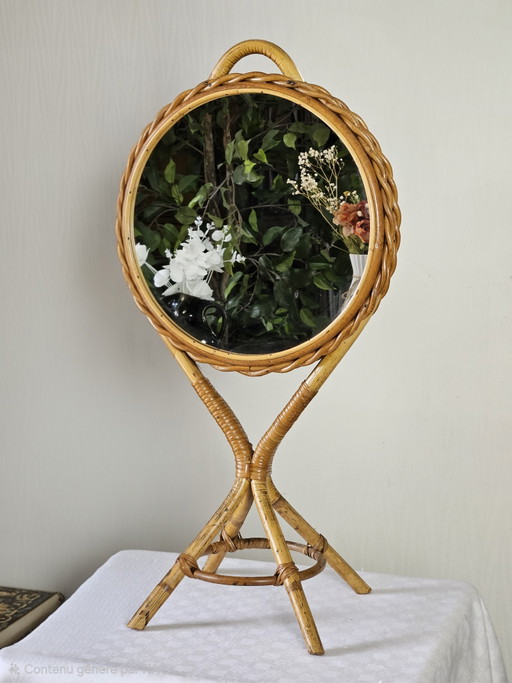Double-sided mirror on a vintage rattan stand – spiegels