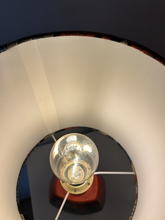 Image 1 of Kabellose Tischlampe – auch für Balkon oder Terrasse geeignet – gefertigt aus einer Vintage-Keramikvase von S. P. Gerz.