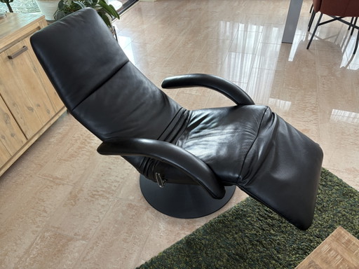 Fauteuil design Jori Yoga – Leather (photo 2 of 6)