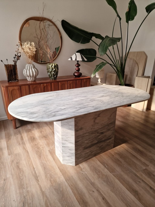 Marble Dining Table – eettafels