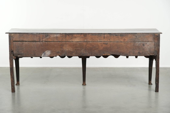 Image 1 of Large English antique oak sideboard/dresser with 3 working drawers from the early 18th century with a beautiful patina