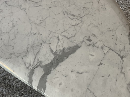 Leolux Iduna coffee table marble