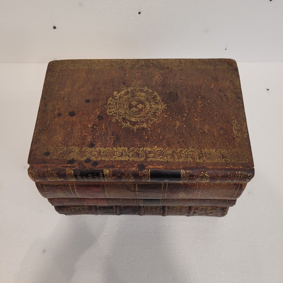 Image 1 of Decanter segreto, vetro tagliato, pelle goffrata, legno, FFS XIX - Francia