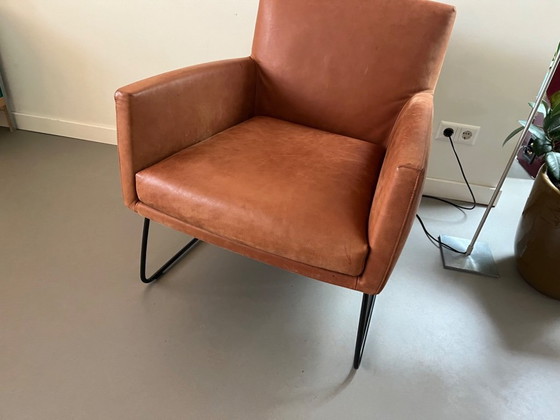 Image 1 of Design in stock beautiful & stylish leather chair