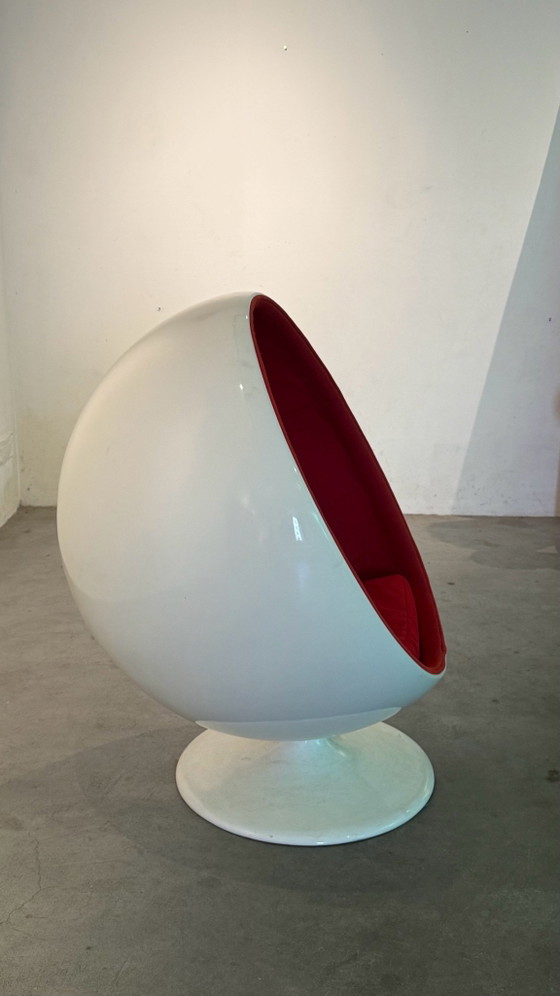 Ball chair attributed to Eero Aarnio – Armchairs, Textile, Fiberglass (photo 4 of 6)