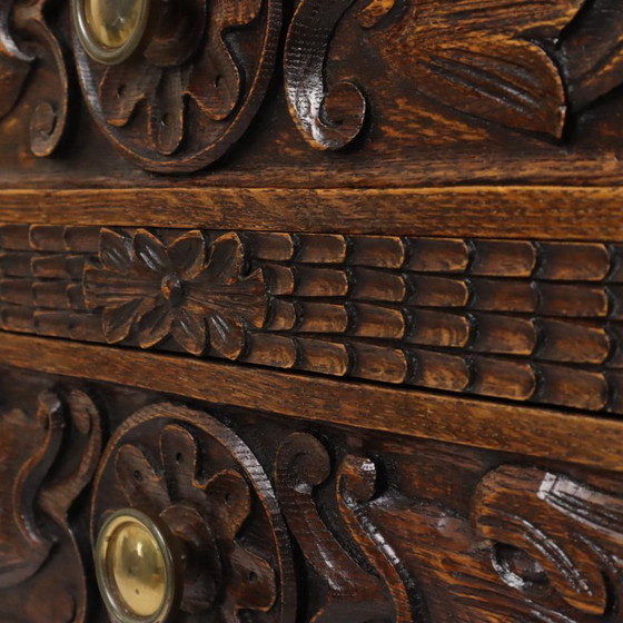 Vintage Oak Sculpted Chest of drawers Mythical Figures – Wood (photo 15 of 25)