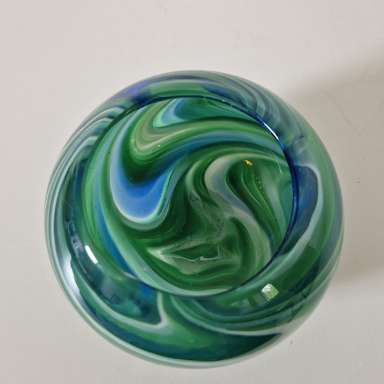 Image 1 of Jarrón de cristal con forma de bola de Mdina, años 60 y 70, con forma de espiral