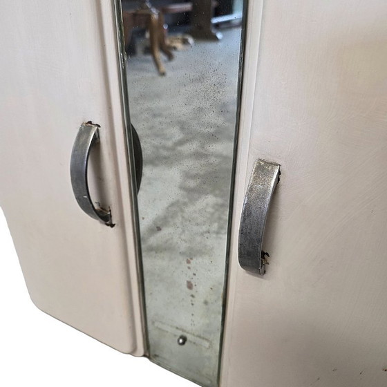 Image 1 of Vintage Frans metalen medicijnkastje, jaren 40/50