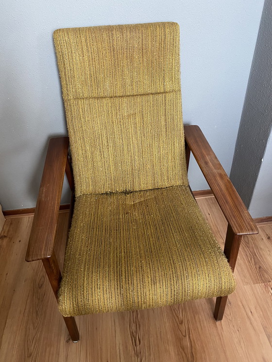 Image 1 of Fauteuil scandinave vintage en teck