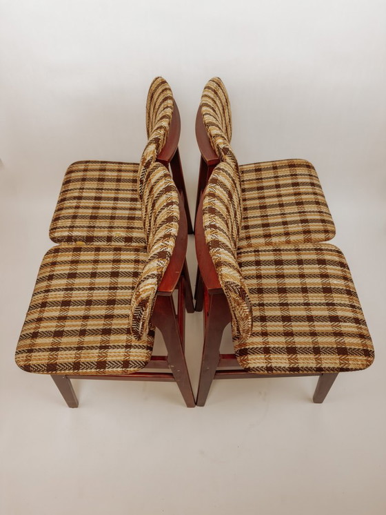 Image 1 of 4x Vintage houten eetkamerstoelen met blokte stof